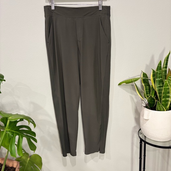 Athleta | Brooklyn Mid Rise Ankle Pants | Size 8 - Picture 2 of 5